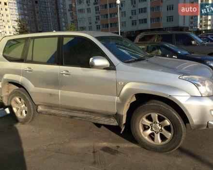 Серый Тойота Ленд Крузер Прадо, объемом двигателя 2.7 л и пробегом 165 тыс. км за 13500 $, фото 1 на Automoto.ua