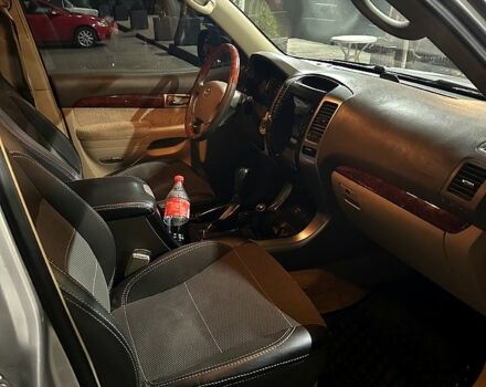 Сірий Тойота Ленд Крузер Прадо, об'ємом двигуна 2.7 л та пробігом 192 тис. км за 12999 $, фото 5 на Automoto.ua