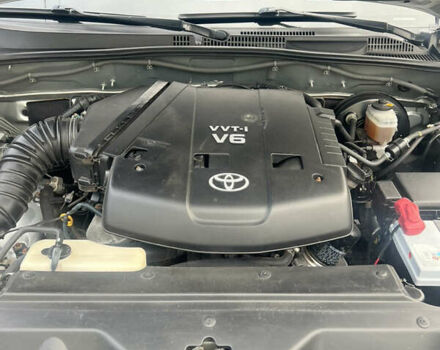 Серый Тойота Ленд Крузер Прадо, объемом двигателя 3.96 л и пробегом 253 тыс. км за 17500 $, фото 4 на Automoto.ua