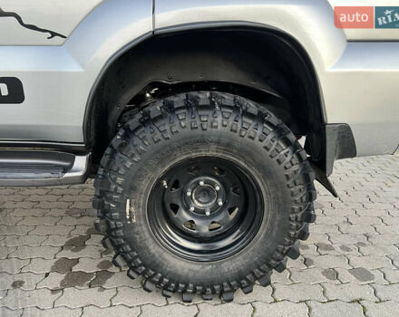 Серый Тойота Ленд Крузер Прадо, объемом двигателя 4 л и пробегом 320 тыс. км за 23000 $, фото 16 на Automoto.ua