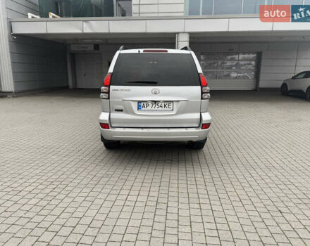 Серый Тойота Ленд Крузер Прадо, объемом двигателя 4 л и пробегом 175 тыс. км за 15200 $, фото 4 на Automoto.ua