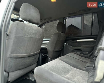 Серый Тойота Ленд Крузер Прадо, объемом двигателя 2.7 л и пробегом 340 тыс. км за 11700 $, фото 11 на Automoto.ua