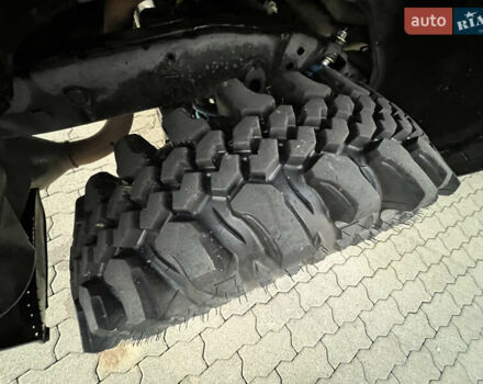 Серый Тойота Ленд Крузер Прадо, объемом двигателя 4 л и пробегом 320 тыс. км за 23000 $, фото 25 на Automoto.ua