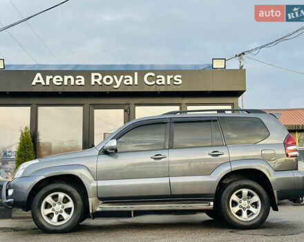 Серый Тойота Ленд Крузер Прадо, объемом двигателя 3.96 л и пробегом 292 тыс. км за 15800 $, фото 4 на Automoto.ua