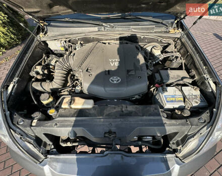 Серый Тойота Ленд Крузер Прадо, объемом двигателя 4 л и пробегом 393 тыс. км за 13999 $, фото 32 на Automoto.ua