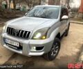 Сірий Тойота Ленд Крузер Прадо, об'ємом двигуна 4 л та пробігом 230 тис. км за 16500 $, фото 3 на Automoto.ua
