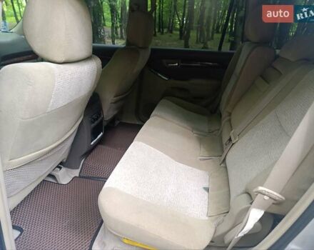 Серый Тойота Ленд Крузер Прадо, объемом двигателя 4 л и пробегом 294 тыс. км за 15111 $, фото 4 на Automoto.ua