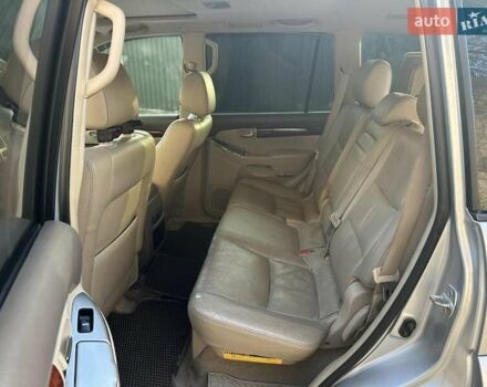 Тойота Ленд Крузер Прадо 2006 в Черновцах на Automoto.ua Серый Тойота Ленд Крузер Прадо, объемом двигателя 4 л и пробегом 228 тыс. км за 15000 $, фото 10 на Automoto.ua