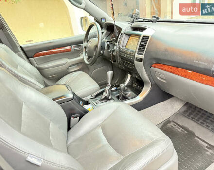 Сірий Тойота Ленд Крузер Прадо, об'ємом двигуна 2.98 л та пробігом 312 тис. км за 19700 $, фото 9 на Automoto.ua