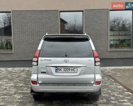 Серый Тойота Ленд Крузер Прадо, объемом двигателя 2.7 л и пробегом 340 тыс. км за 11700 $, фото 7 на Automoto.ua