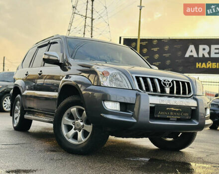 Серый Тойота Ленд Крузер Прадо, объемом двигателя 3.96 л и пробегом 292 тыс. км за 15800 $, фото 2 на Automoto.ua