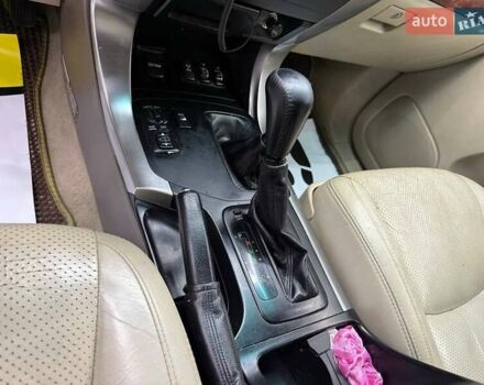 Серый Тойота Ленд Крузер Прадо, объемом двигателя 3.96 л и пробегом 229 тыс. км за 14200 $, фото 10 на Automoto.ua