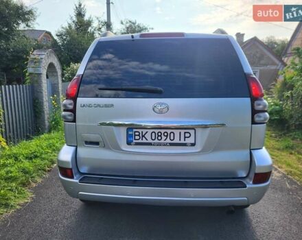 Сірий Тойота Ленд Крузер Прадо, об'ємом двигуна 4 л та пробігом 368 тис. км за 14999 $, фото 4 на Automoto.ua