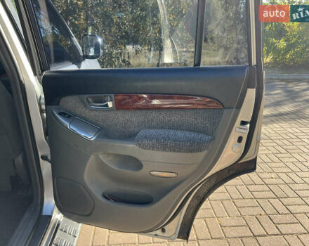 Серый Тойота Ленд Крузер Прадо, объемом двигателя 2.7 л и пробегом 206 тыс. км за 11500 $, фото 12 на Automoto.ua