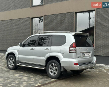Серый Тойота Ленд Крузер Прадо, объемом двигателя 2.7 л и пробегом 340 тыс. км за 11700 $, фото 6 на Automoto.ua
