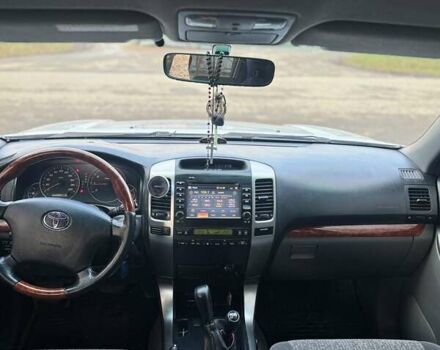 Серый Тойота Ленд Крузер Прадо, объемом двигателя 2.7 л и пробегом 260 тыс. км за 11300 $, фото 15 на Automoto.ua