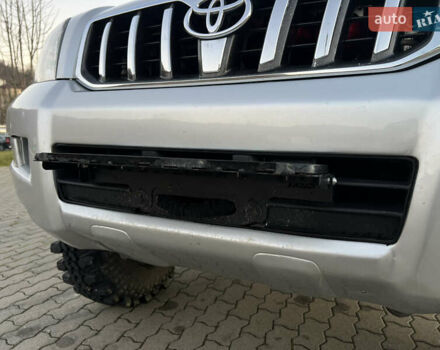 Серый Тойота Ленд Крузер Прадо, объемом двигателя 4 л и пробегом 320 тыс. км за 23000 $, фото 14 на Automoto.ua