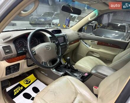 Серый Тойота Ленд Крузер Прадо, объемом двигателя 3.96 л и пробегом 229 тыс. км за 14200 $, фото 8 на Automoto.ua