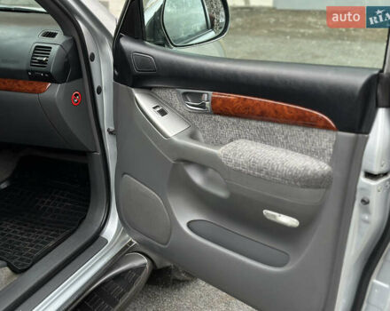 Серый Тойота Ленд Крузер Прадо, объемом двигателя 2.69 л и пробегом 286 тыс. км за 10900 $, фото 26 на Automoto.ua