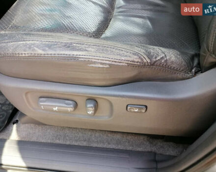 Серый Тойота Ленд Крузер Прадо, объемом двигателя 4 л и пробегом 283 тыс. км за 11500 $, фото 33 на Automoto.ua