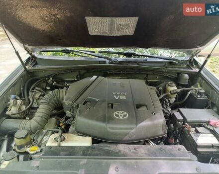 Серый Тойота Ленд Крузер Прадо, объемом двигателя 4 л и пробегом 294 тыс. км за 15111 $, фото 10 на Automoto.ua