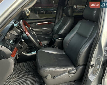 Серый Тойота Ленд Крузер Прадо, объемом двигателя 4 л и пробегом 320 тыс. км за 23000 $, фото 27 на Automoto.ua