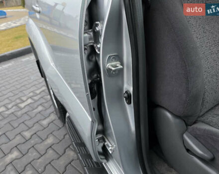 Сірий Тойота Ленд Крузер Прадо, об'ємом двигуна 2.69 л та пробігом 287 тис. км за 11999 $, фото 28 на Automoto.ua