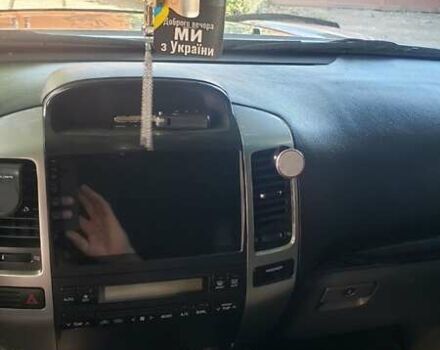 Серый Тойота Ленд Крузер Прадо, объемом двигателя 3.96 л и пробегом 265 тыс. км за 15000 $, фото 11 на Automoto.ua