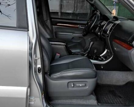 Сірий Тойота Ленд Крузер Прадо, об'ємом двигуна 4 л та пробігом 164 тис. км за 14700 $, фото 15 на Automoto.ua