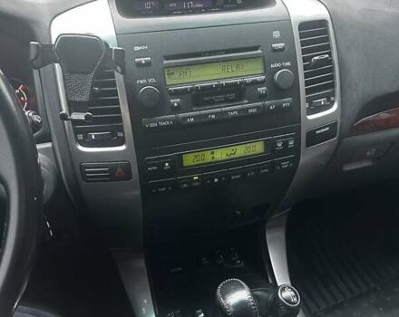 Серый Тойота Ленд Крузер Прадо, объемом двигателя 3.96 л и пробегом 215 тыс. км за 18500 $, фото 11 на Automoto.ua