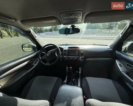 Тойота Ленд Крузер Прадо 2006 у Первомайском на Automoto.ua Сірий Тойота Ленд Крузер Прадо, об'ємом двигуна 2.69 л та пробігом 188 тис. км за 14300 $, фото 6 на Automoto.ua