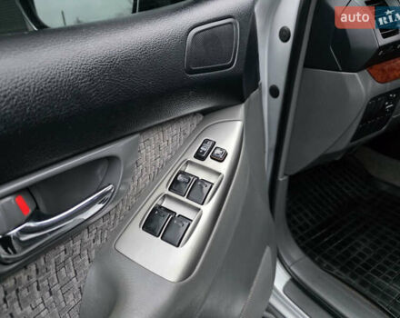 Сірий Тойота Ленд Крузер Прадо, об'ємом двигуна 2.69 л та пробігом 287 тис. км за 11999 $, фото 35 на Automoto.ua