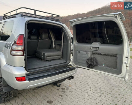 Серый Тойота Ленд Крузер Прадо, объемом двигателя 4 л и пробегом 320 тыс. км за 23000 $, фото 37 на Automoto.ua