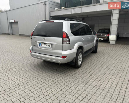 Серый Тойота Ленд Крузер Прадо, объемом двигателя 4 л и пробегом 175 тыс. км за 15200 $, фото 3 на Automoto.ua