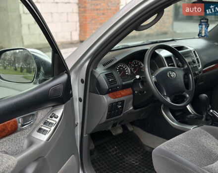 Серый Тойота Ленд Крузер Прадо, объемом двигателя 2.69 л и пробегом 286 тыс. км за 10900 $, фото 19 на Automoto.ua