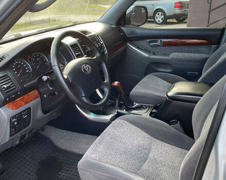 Сірий Тойота Ленд Крузер Прадо, об'ємом двигуна 2.7 л та пробігом 246 тис. км за 11000 $, фото 26 на Automoto.ua