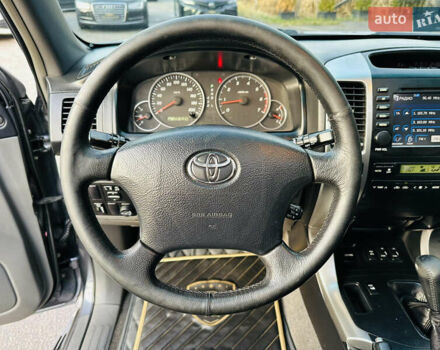 Серый Тойота Ленд Крузер Прадо, объемом двигателя 3.96 л и пробегом 292 тыс. км за 15800 $, фото 24 на Automoto.ua