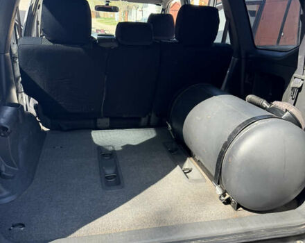 Тойота Ленд Крузер Прадо 2006 в Сумах на Automoto.ua Серый Тойота Ленд Крузер Прадо, объемом двигателя 2.7 л и пробегом 195 тыс. км за 13900 $, фото 16 на Automoto.ua