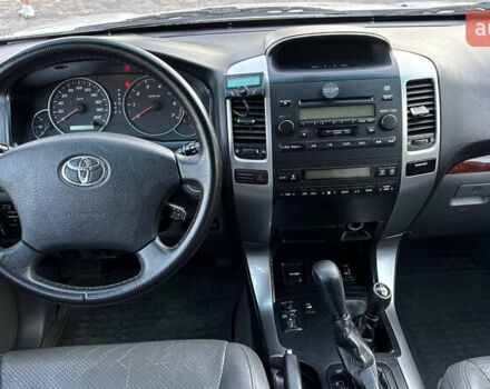 Сірий Тойота Ленд Крузер Прадо, об'ємом двигуна 4 л та пробігом 322 тис. км за 14300 $, фото 7 на Automoto.ua