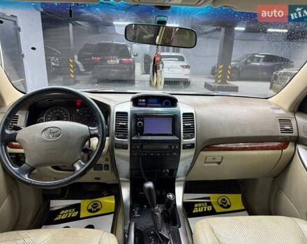 Серый Тойота Ленд Крузер Прадо, объемом двигателя 3.96 л и пробегом 229 тыс. км за 13500 $, фото 13 на Automoto.ua