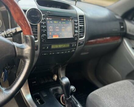 Серый Тойота Ленд Крузер Прадо, объемом двигателя 2.7 л и пробегом 260 тыс. км за 11300 $, фото 18 на Automoto.ua