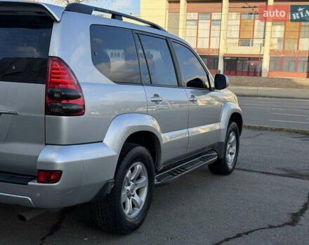Сірий Тойота Ленд Крузер Прадо, об'ємом двигуна 4 л та пробігом 299 тис. км за 12999 $, фото 11 на Automoto.ua