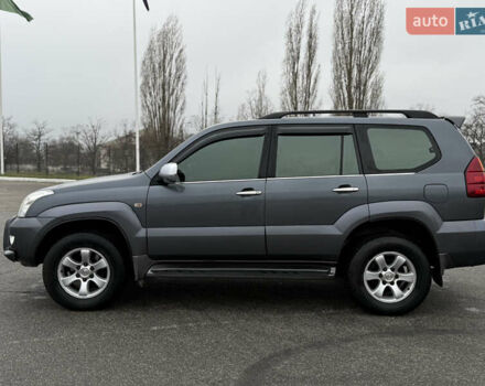 Сірий Тойота Ленд Крузер Прадо, об'ємом двигуна 3.96 л та пробігом 190 тис. км за 13900 $, фото 3 на Automoto.ua