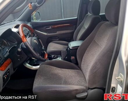 Сірий Тойота Ленд Крузер Прадо, об'ємом двигуна 2.7 л та пробігом 200 тис. км за 13000 $, фото 9 на Automoto.ua