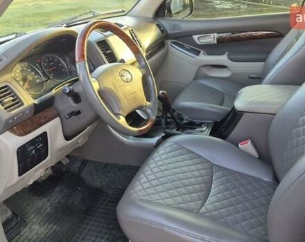 Серый Тойота Ленд Крузер Прадо, объемом двигателя 2.7 л и пробегом 173 тыс. км за 11900 $, фото 9 на Automoto.ua