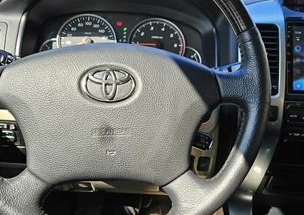 Сірий Тойота Ленд Крузер Прадо, об'ємом двигуна 3.96 л та пробігом 180 тис. км за 25500 $, фото 31 на Automoto.ua