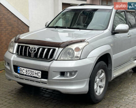 Серый Тойота Ленд Крузер Прадо, объемом двигателя 3.96 л и пробегом 305 тыс. км за 16300 $, фото 2 на Automoto.ua