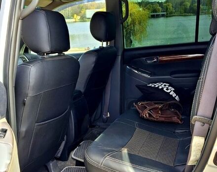 Серый Тойота Ленд Крузер Прадо, объемом двигателя 4 л и пробегом 316 тыс. км за 14040 $, фото 10 на Automoto.ua