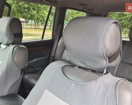 Серый Тойота Ленд Крузер Прадо, объемом двигателя 3 л и пробегом 151 тыс. км за 25000 $, фото 11 на Automoto.ua