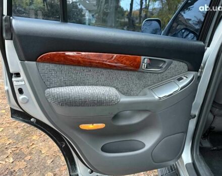 Серый Тойота Ленд Крузер Прадо, объемом двигателя 2.7 л и пробегом 300 тыс. км за 11940 $, фото 15 на Automoto.ua